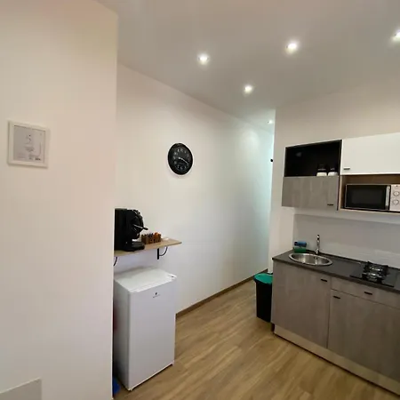Di Fronte Zisa Apartament