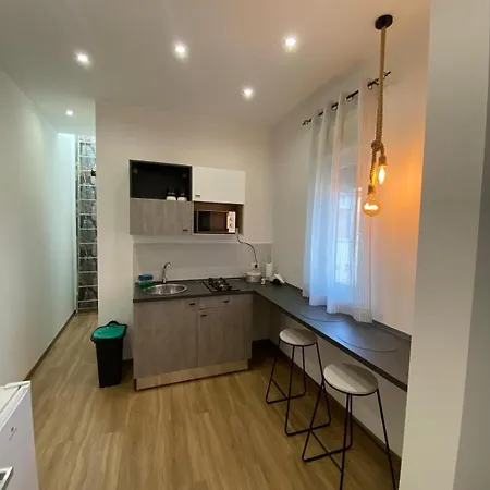 아파트 Di Fronte Zisa *