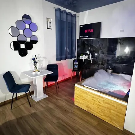 Di Fronte Zisa 아파트 *